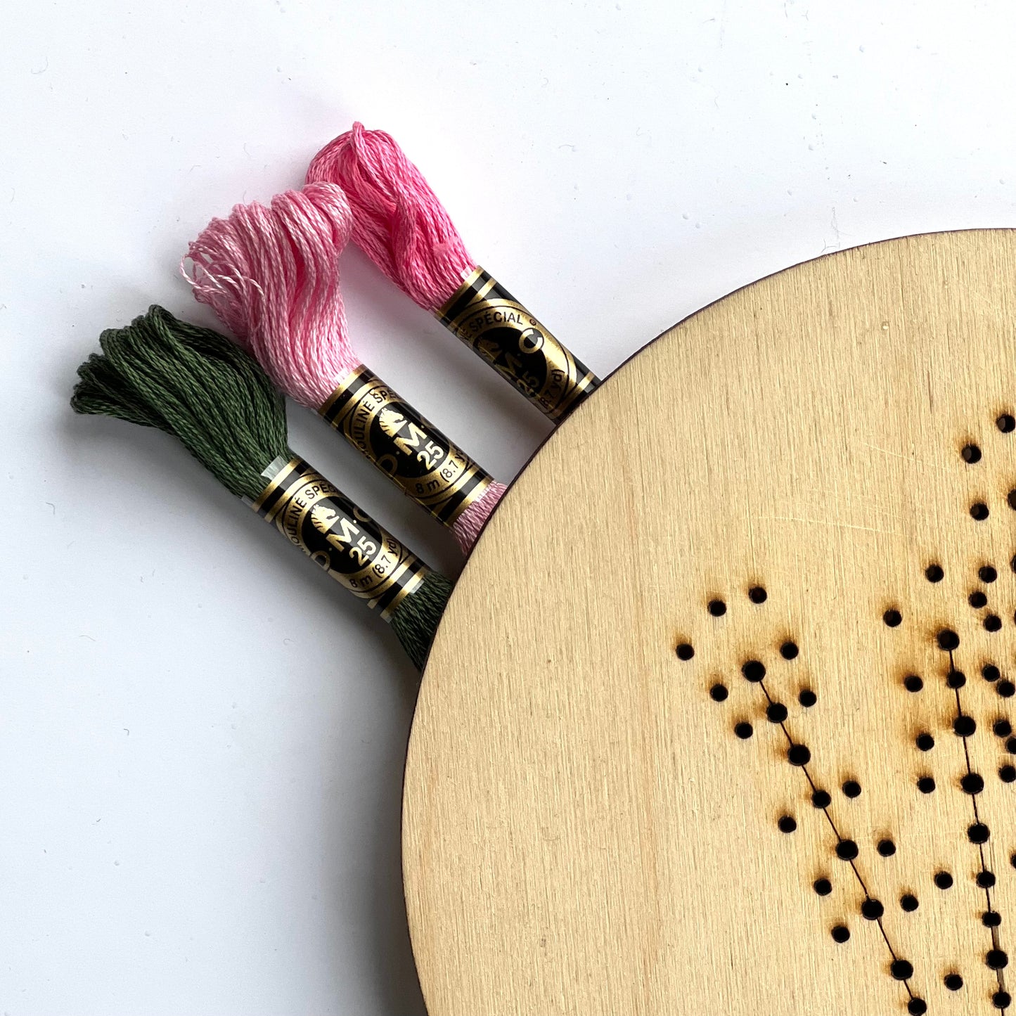 Lavender Embroidery Board DIY