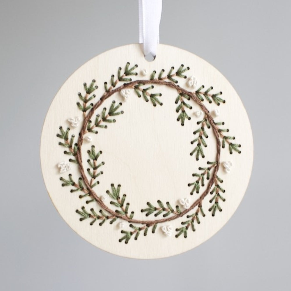 pine-wreath-simple-embroidery-board